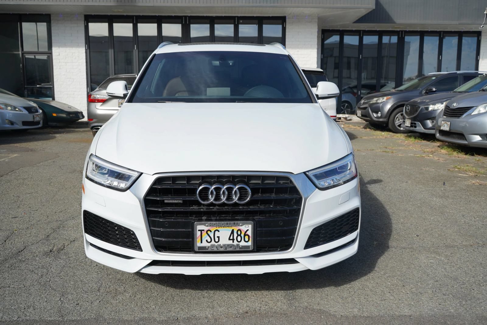 Used 2018 Audi Q3 2.0T Premium Plus w/ Premium Plus Package AWD/4WD image 5