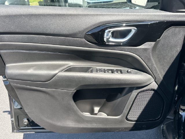New 2026 Jeep Compass Latitude AWD/4WD image 10