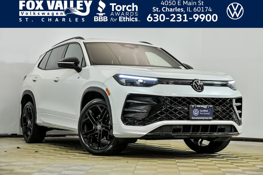 Certified 2025 Volkswagen Tiguan SE R-Line