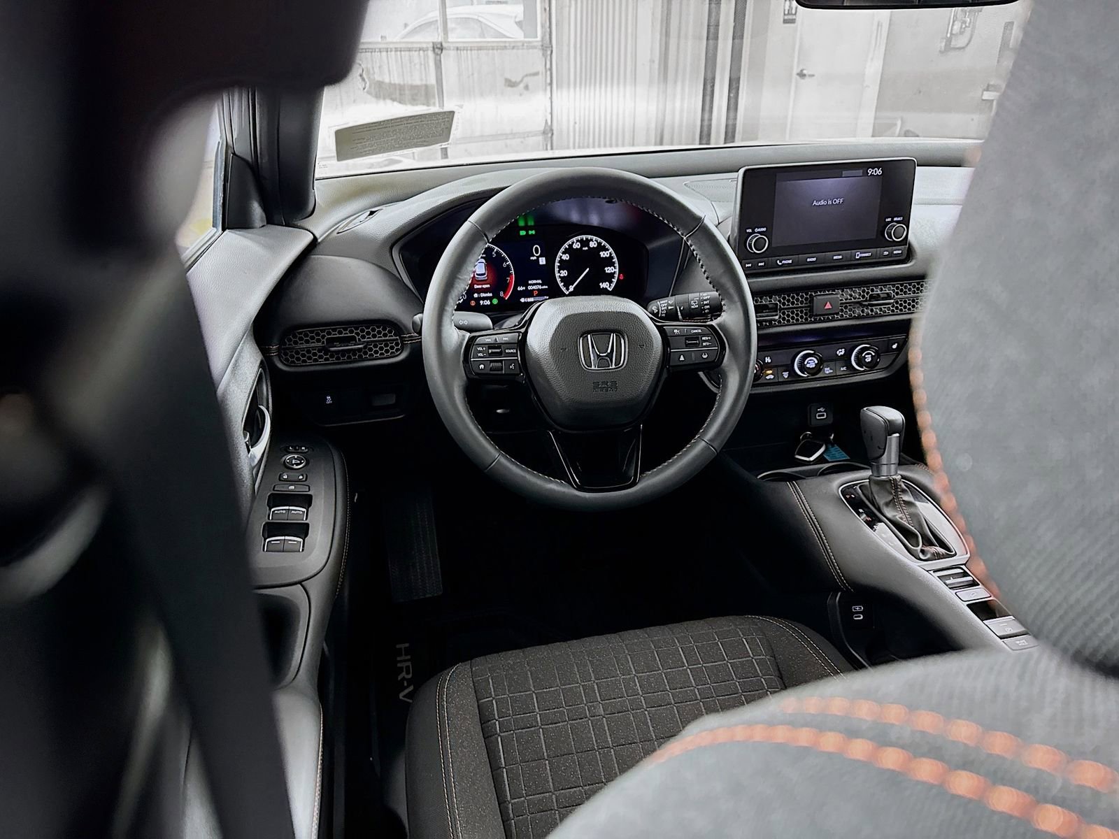 Used 2025 Honda HR-V Sport image 19