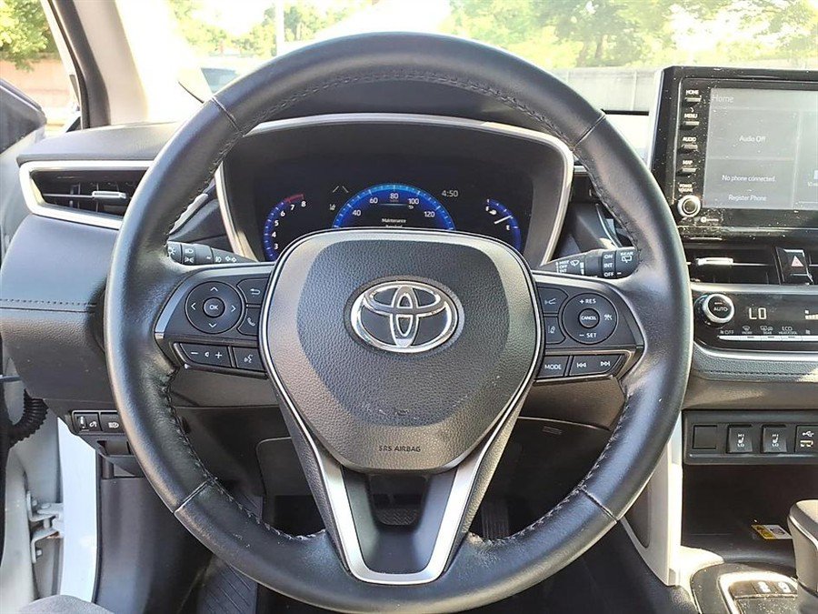 Used 2022 Toyota Corolla Cross XLE AWD/4WD image 29
