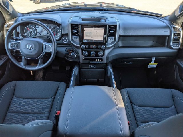 New 2026 RAM 1500 Express AWD/4WD image 12