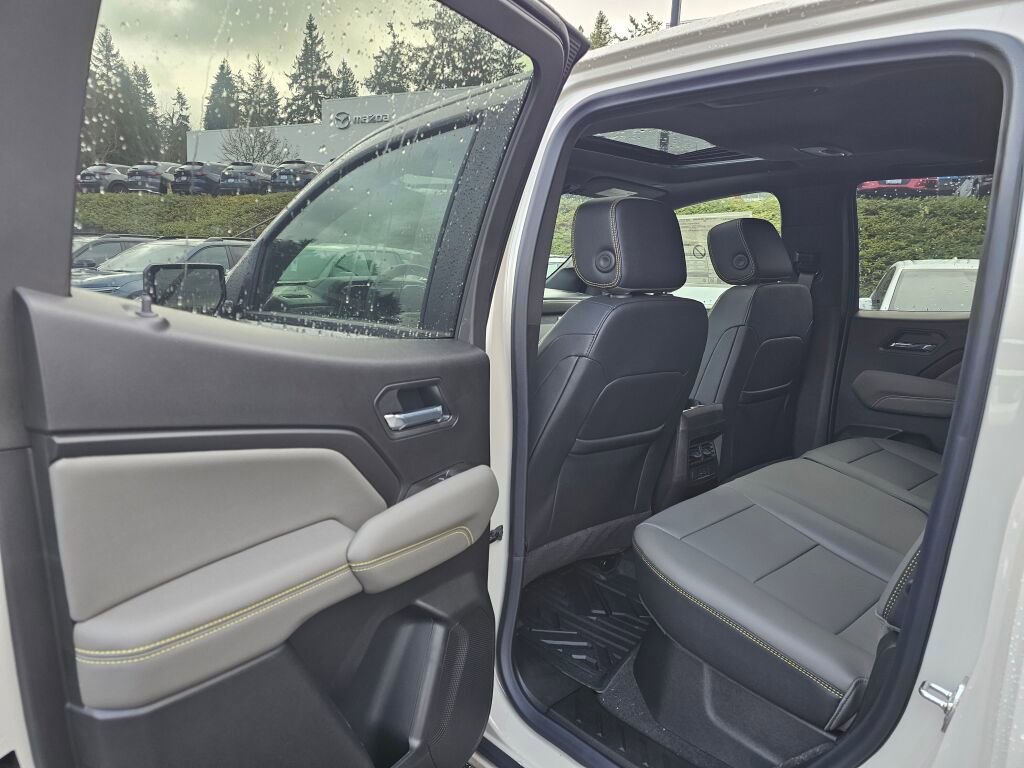 New 2026 Chevrolet Colorado ZR2 w/ Technology Package image 24