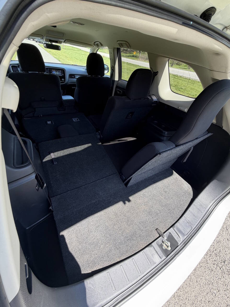 Used 2020 Mitsubishi Outlander ES AWD/4WD image 47