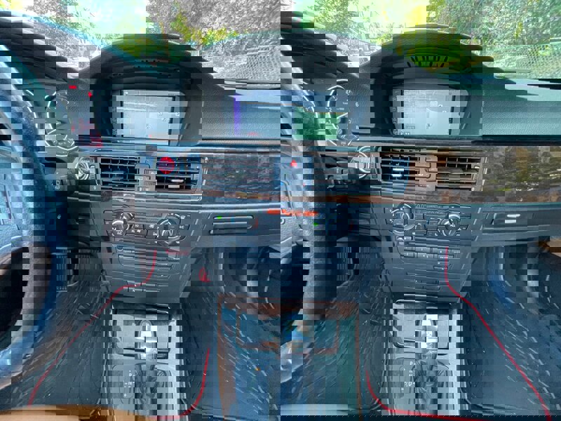 Used 2013 BMW 335i Convertible image 24