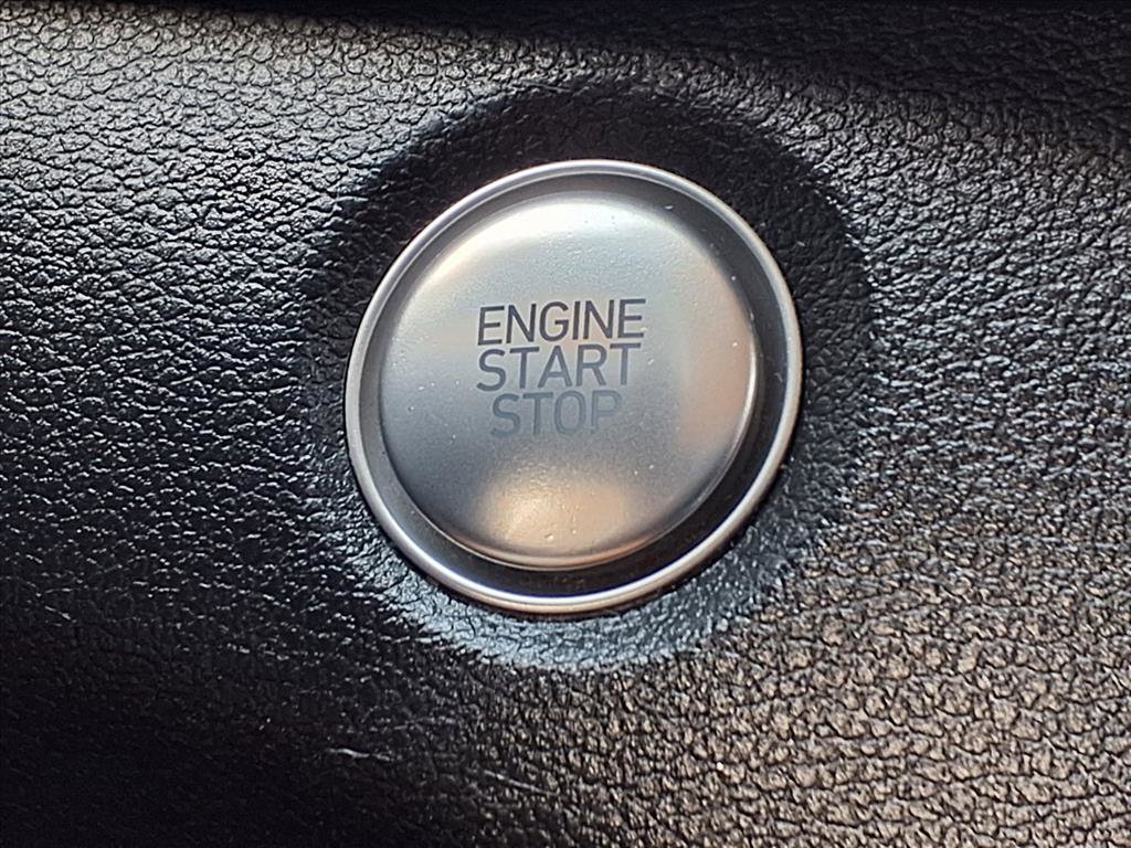 Used 2020 Hyundai Santa Fe Limited w/ Cargo Package image 13