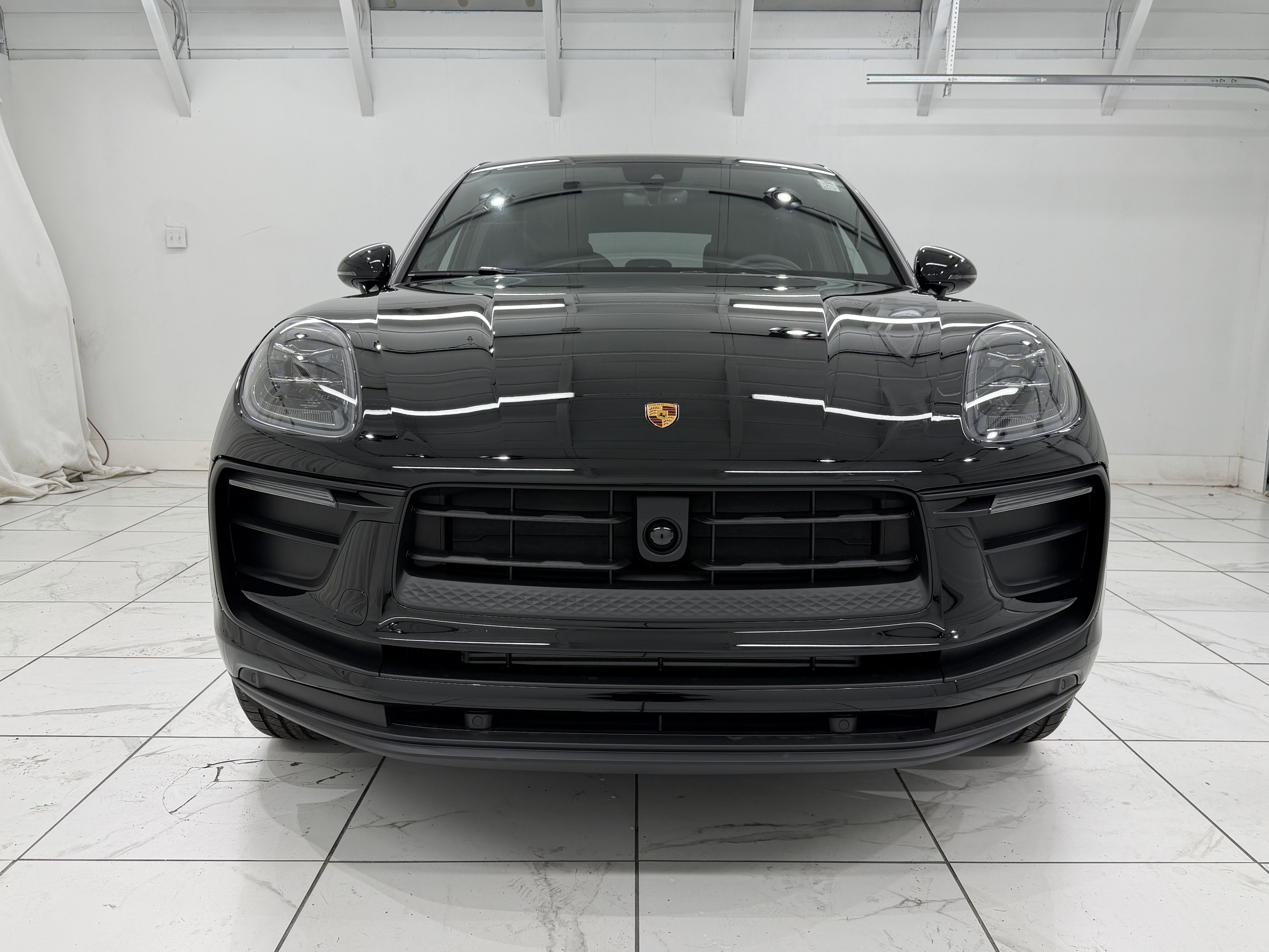 New 2026 Porsche Macan image 9