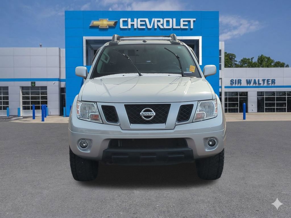 Used 2020 Nissan Frontier PRO-4X image 9
