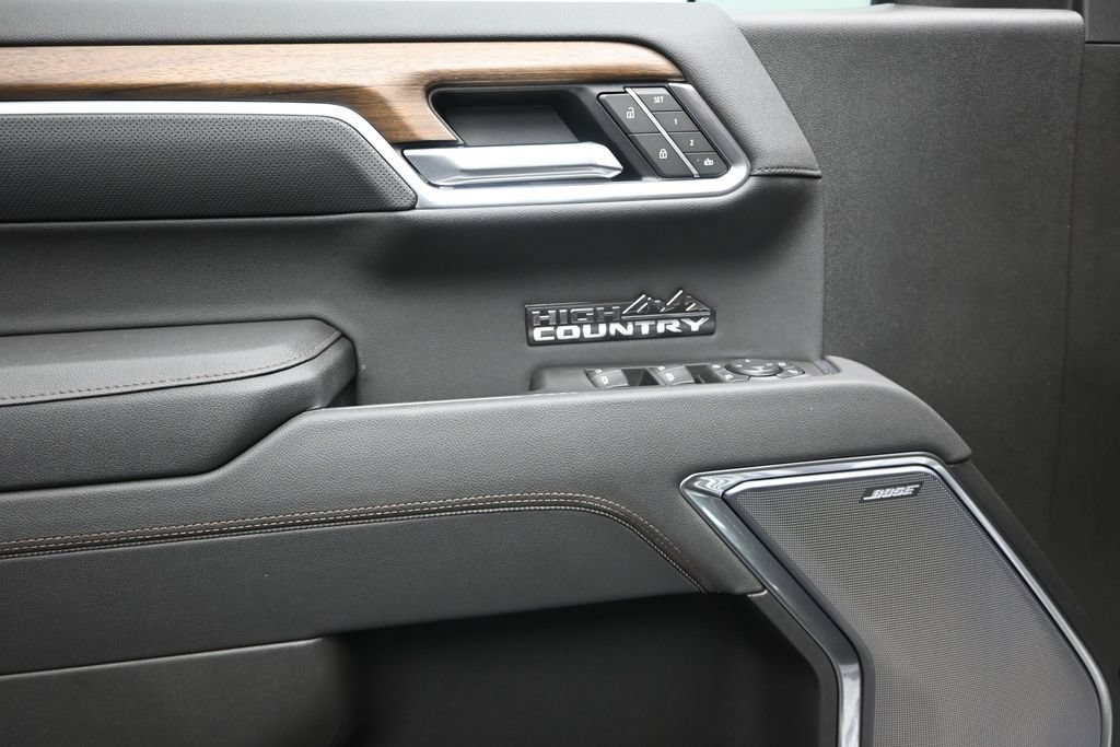 New 2026 Chevrolet Silverado 1500 High Country w/ Technology Package AWD/4WD image 24