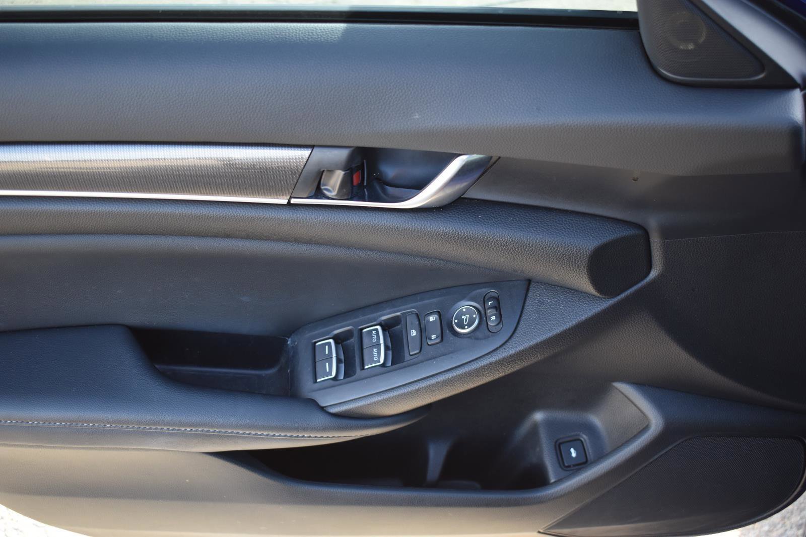 Used 2022 Honda Accord Sport image 19