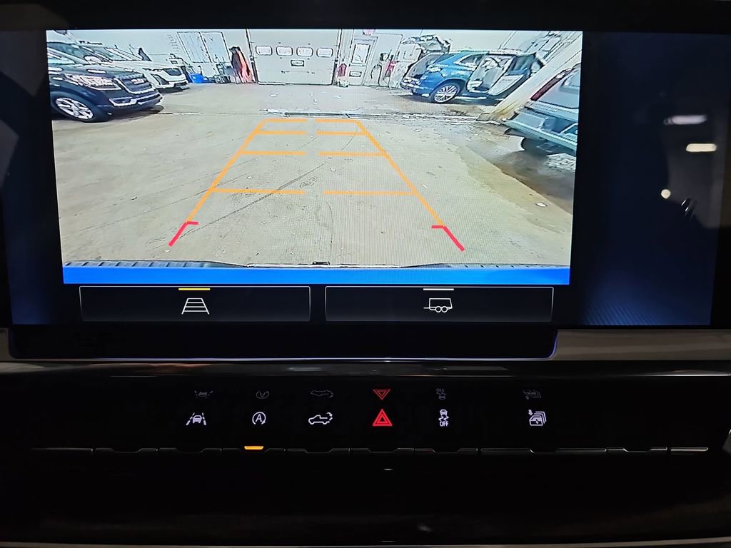 Certified 2025 Chevrolet Silverado 1500 LT AWD/4WD image 29