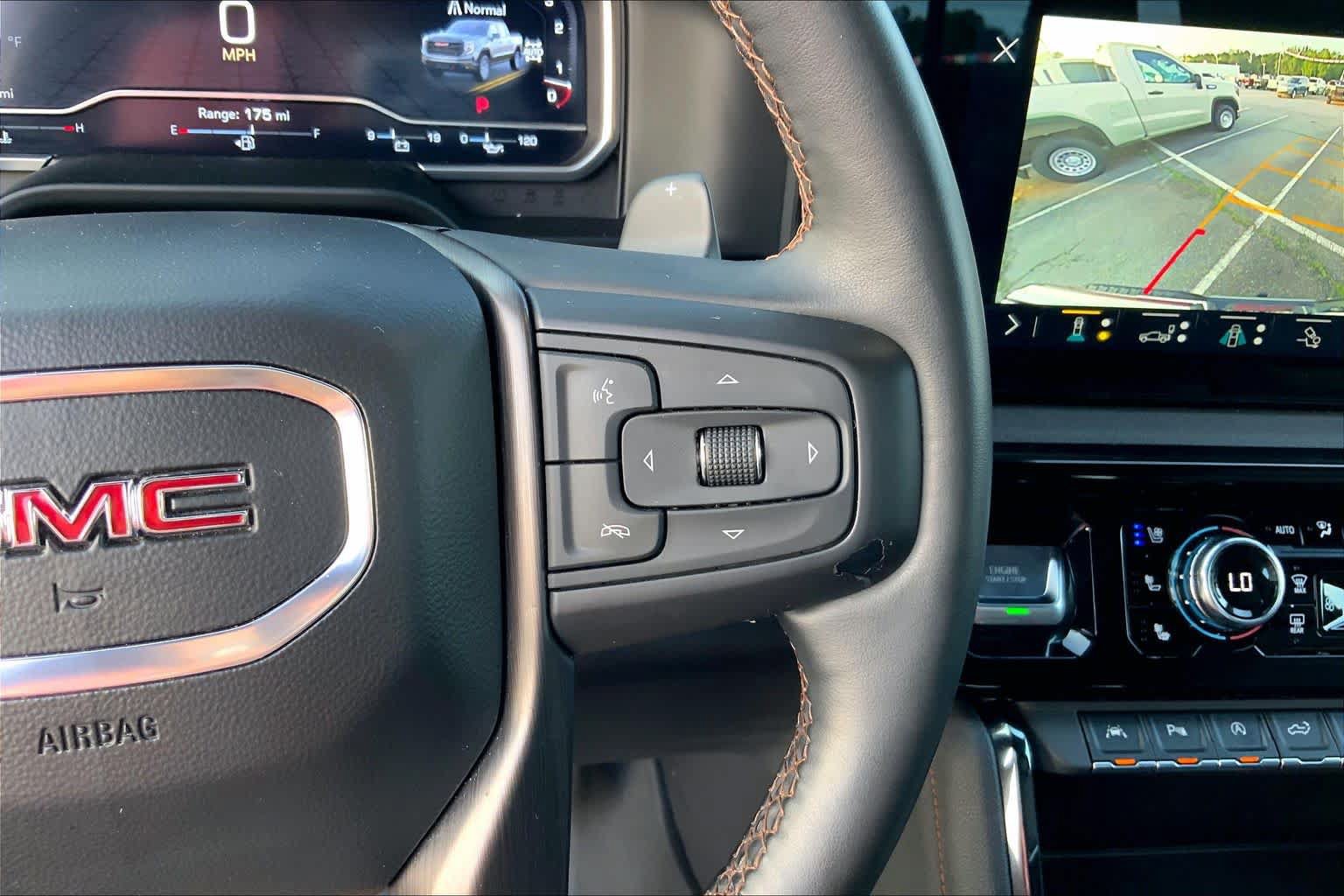 Used 2023 GMC Sierra 1500 AT4 w/ AT4 Preferred Package AWD/4WD image 24