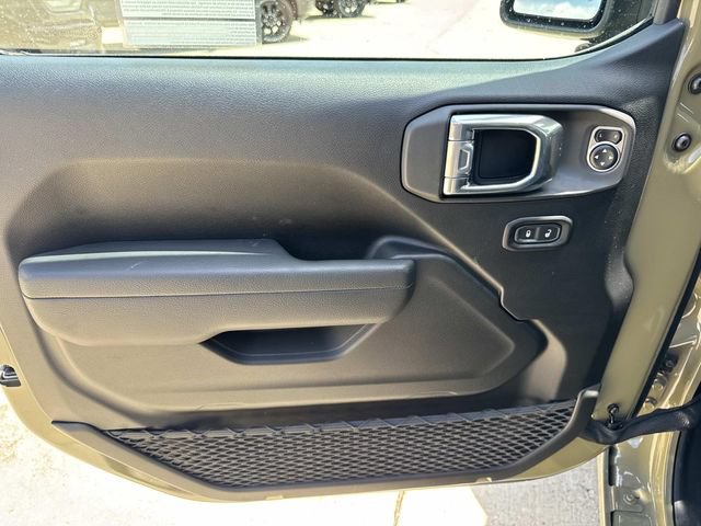 New 2026 Jeep Gladiator Sport AWD/4WD image 21