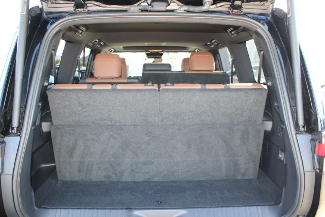 Certified 2025 Lexus GX 550 w/ Accessory Package (2T) AWD/4WD image 8