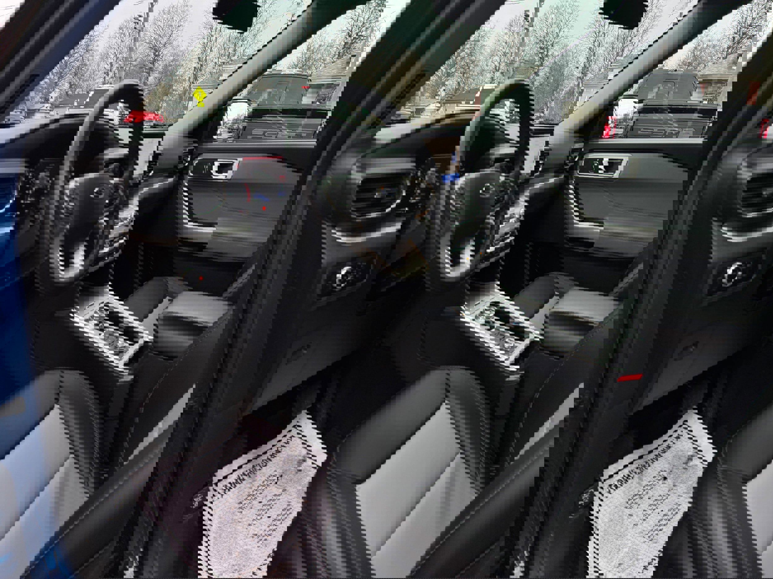 Used 2023 Ford Explorer XLT w/ Equipment Group 202A image 11