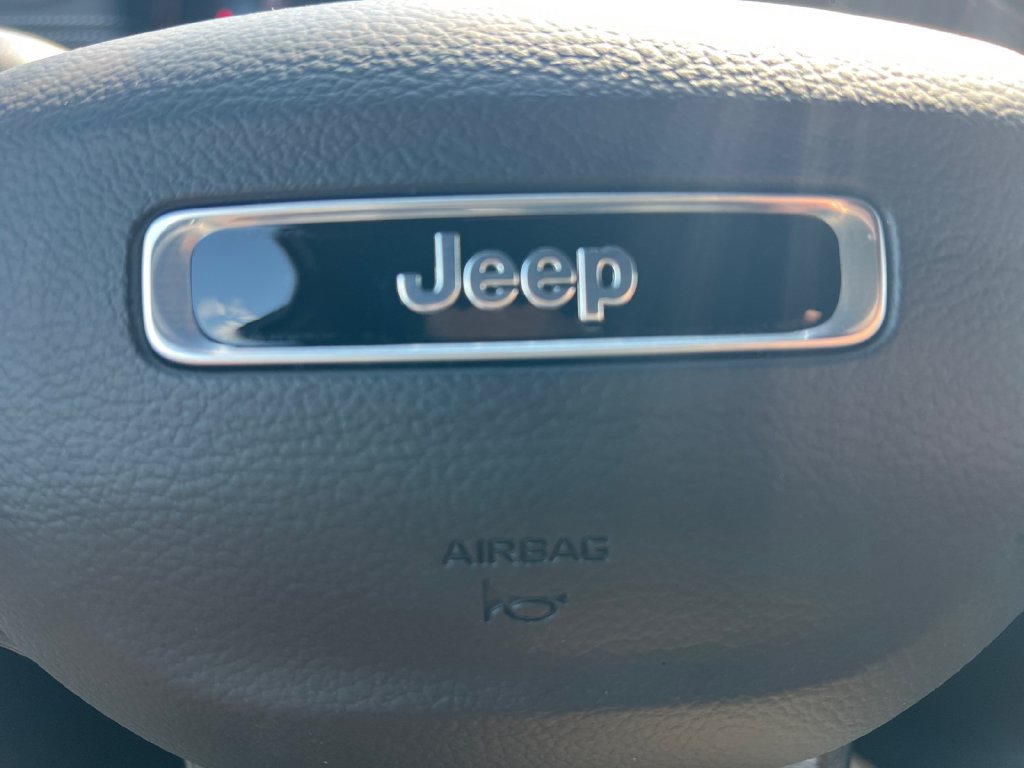 New 2027 Jeep Grand Cherokee L Limited AWD/4WD image 10