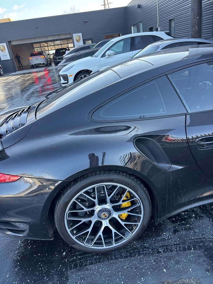 Used 2014 Porsche 911 Turbo S image 27