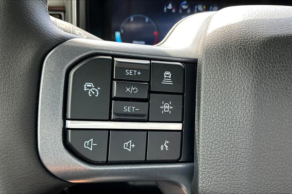 New 2026 Ford F250 Lariat w/ Black Appearance Package image 16
