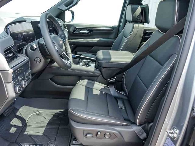New 2026 Chevrolet Suburban Premier AWD/4WD image 16