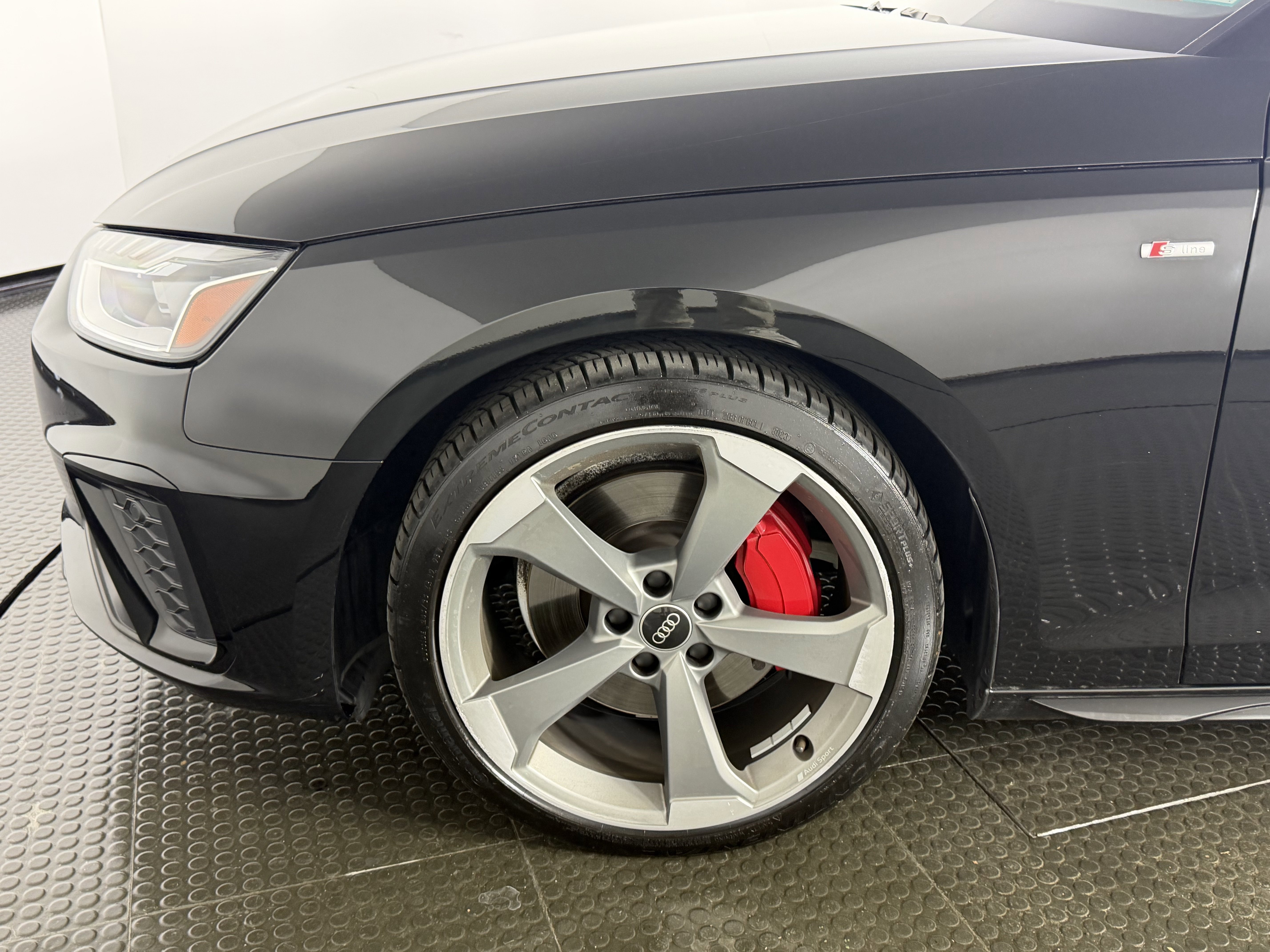Used 2023 Audi A4 2.0T Premium Plus w/ Premium Plus Package AWD/4WD image 9