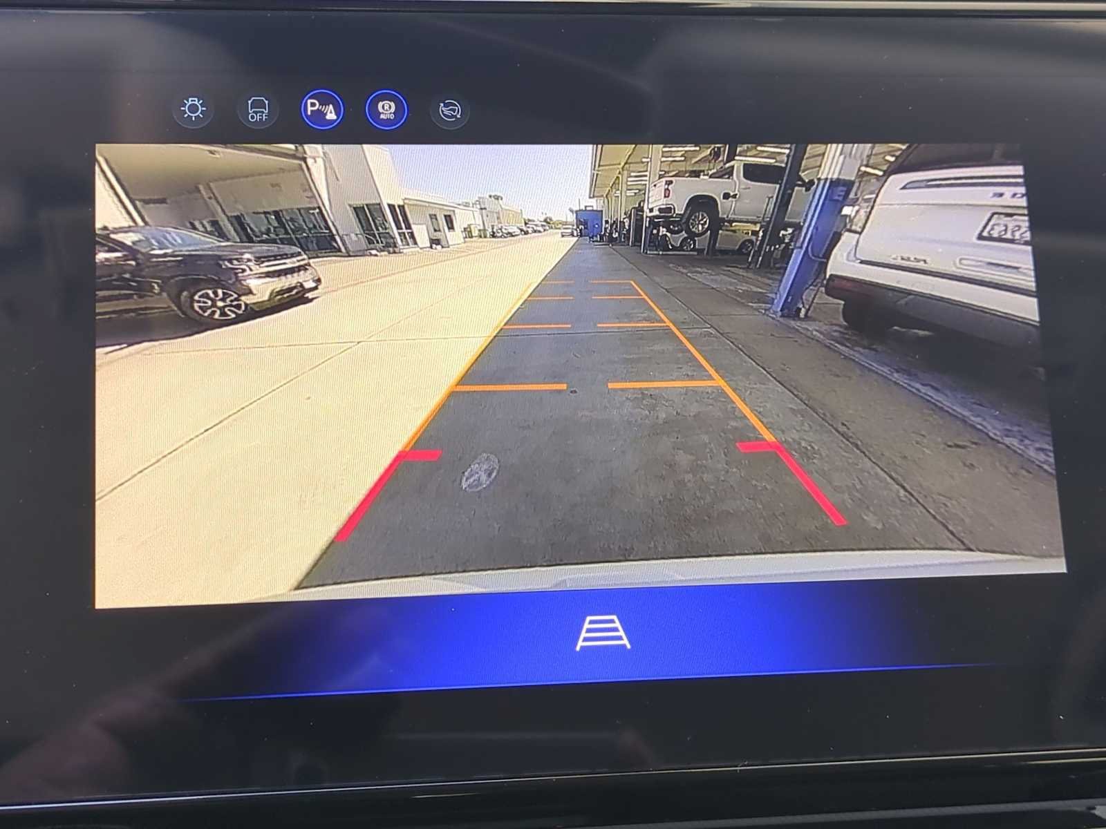 New 2027 Chevrolet Bolt LT w/ Comfort Package FWD image 20