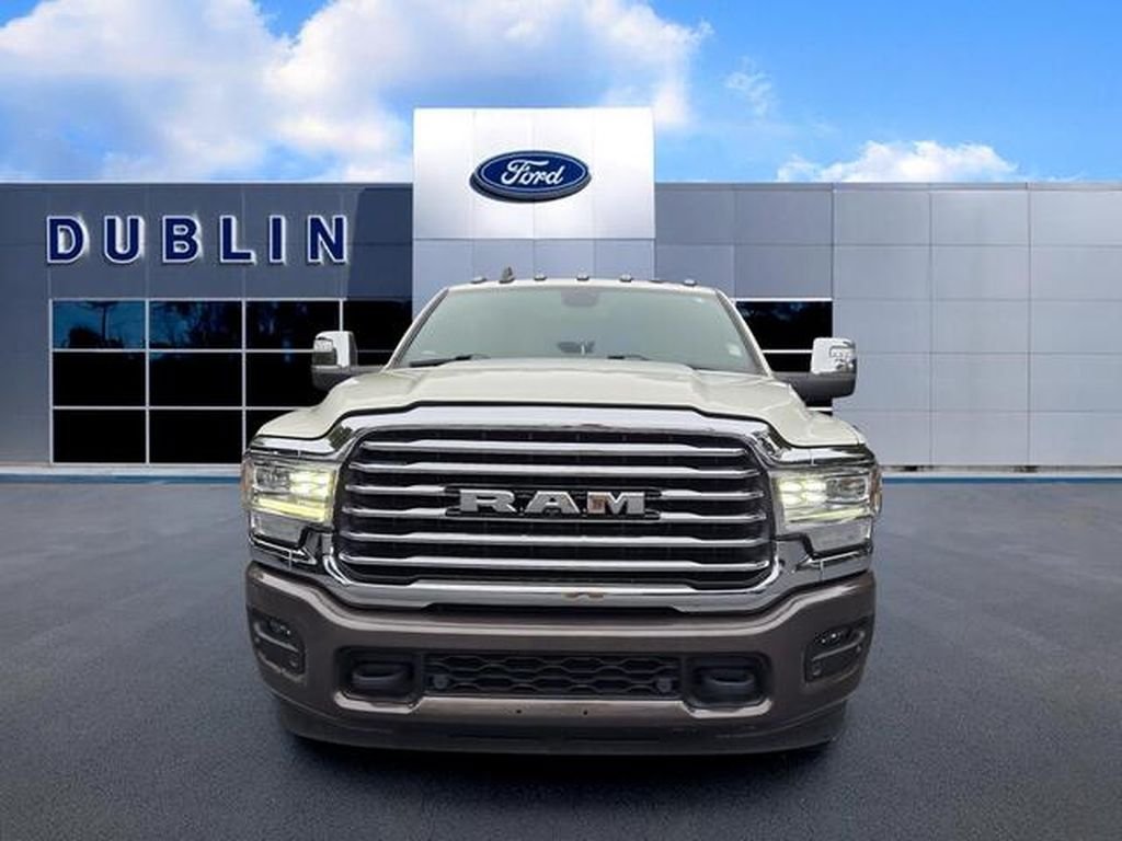 Used 2024 RAM 3500 Limited w/ Towing Technology Group AWD/4WD image 2