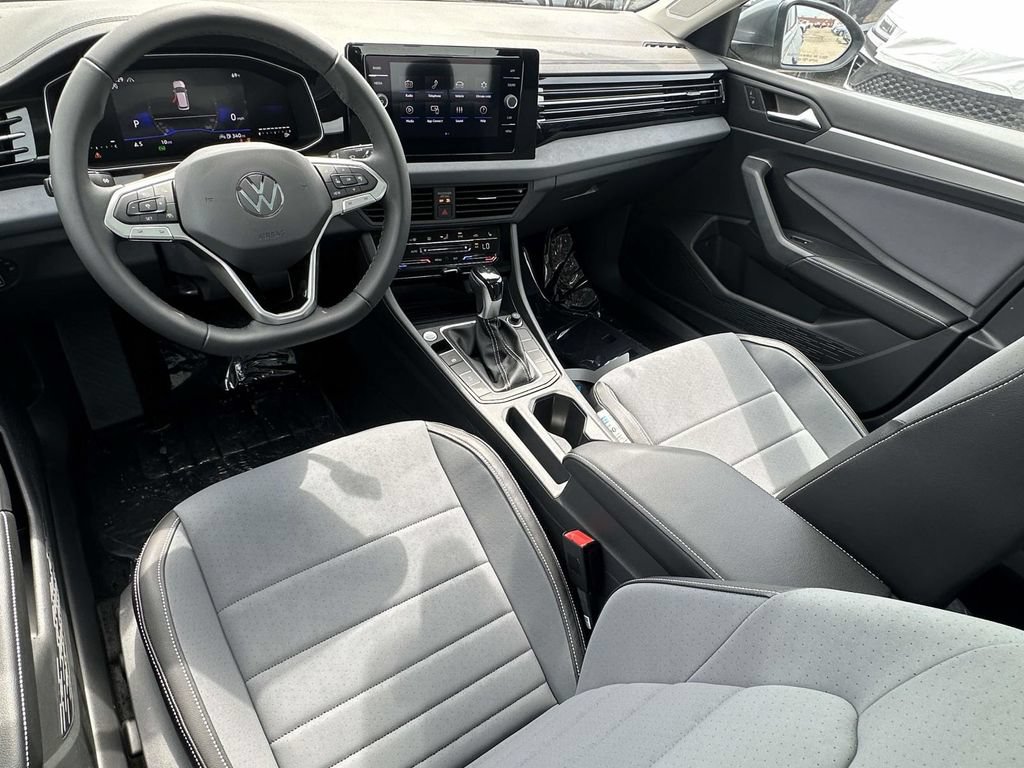 New 2026 Volkswagen Jetta SE FWD image 10