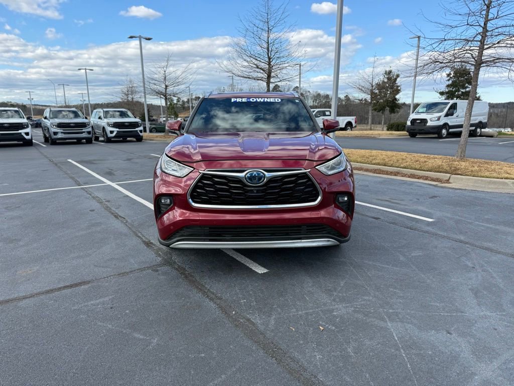 Used 2021 Toyota Highlander Platinum image 2