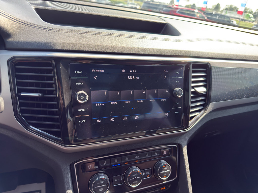 Used 2020 Volkswagen Atlas Cross Sport SEL Premium AWD/4WD image 21