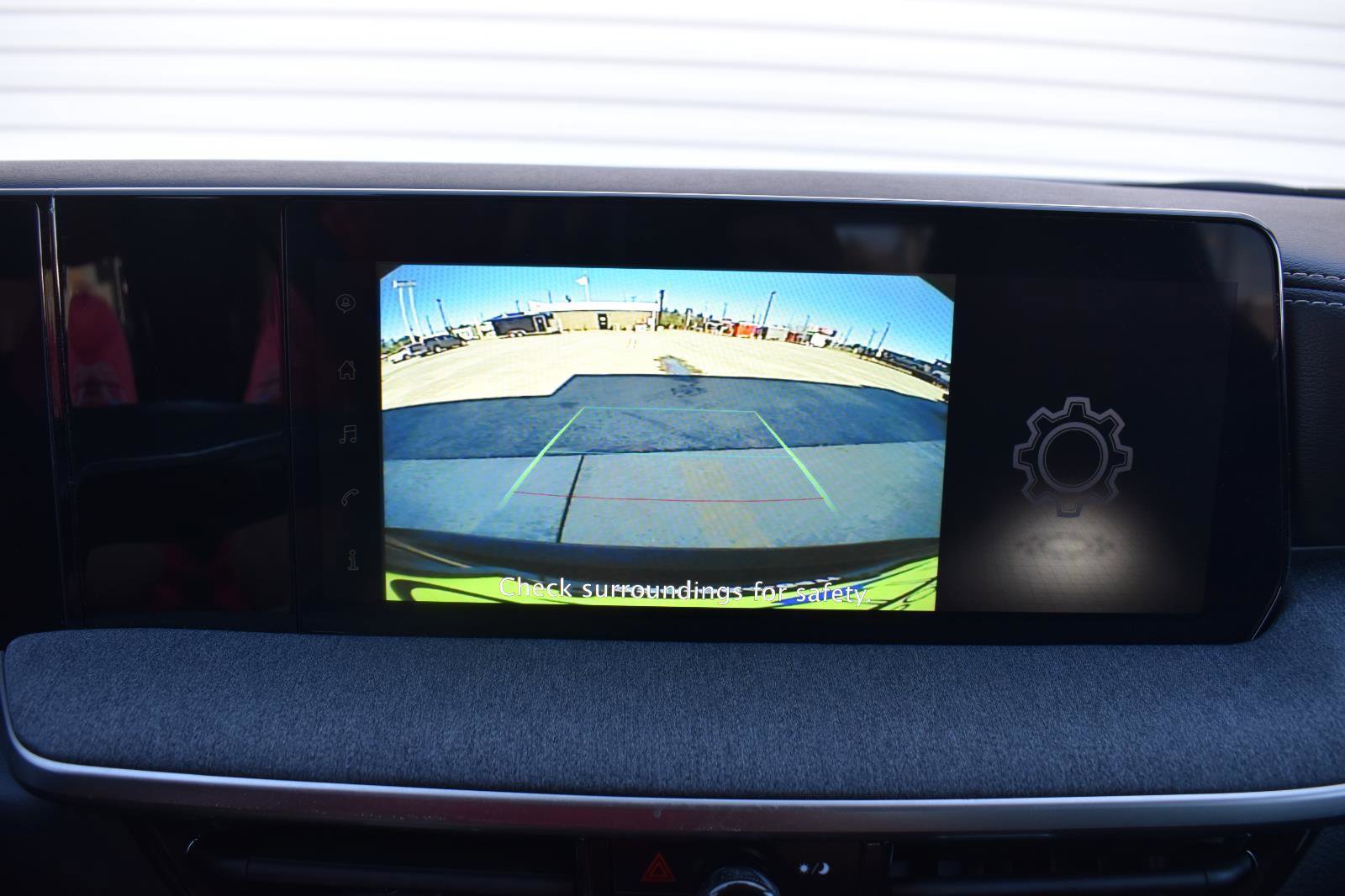 Certified 2025 Nissan Kicks SV image 23