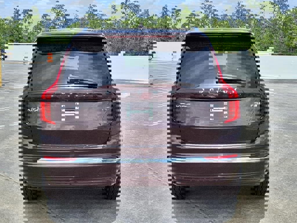 New 2025 Volvo XC90 T8 Core w/ Protection Package Premier image 6