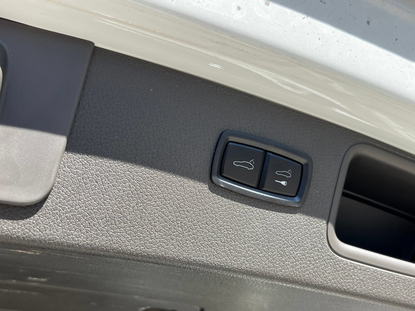 Certified 2021 Porsche Macan AWD/4WD image 20