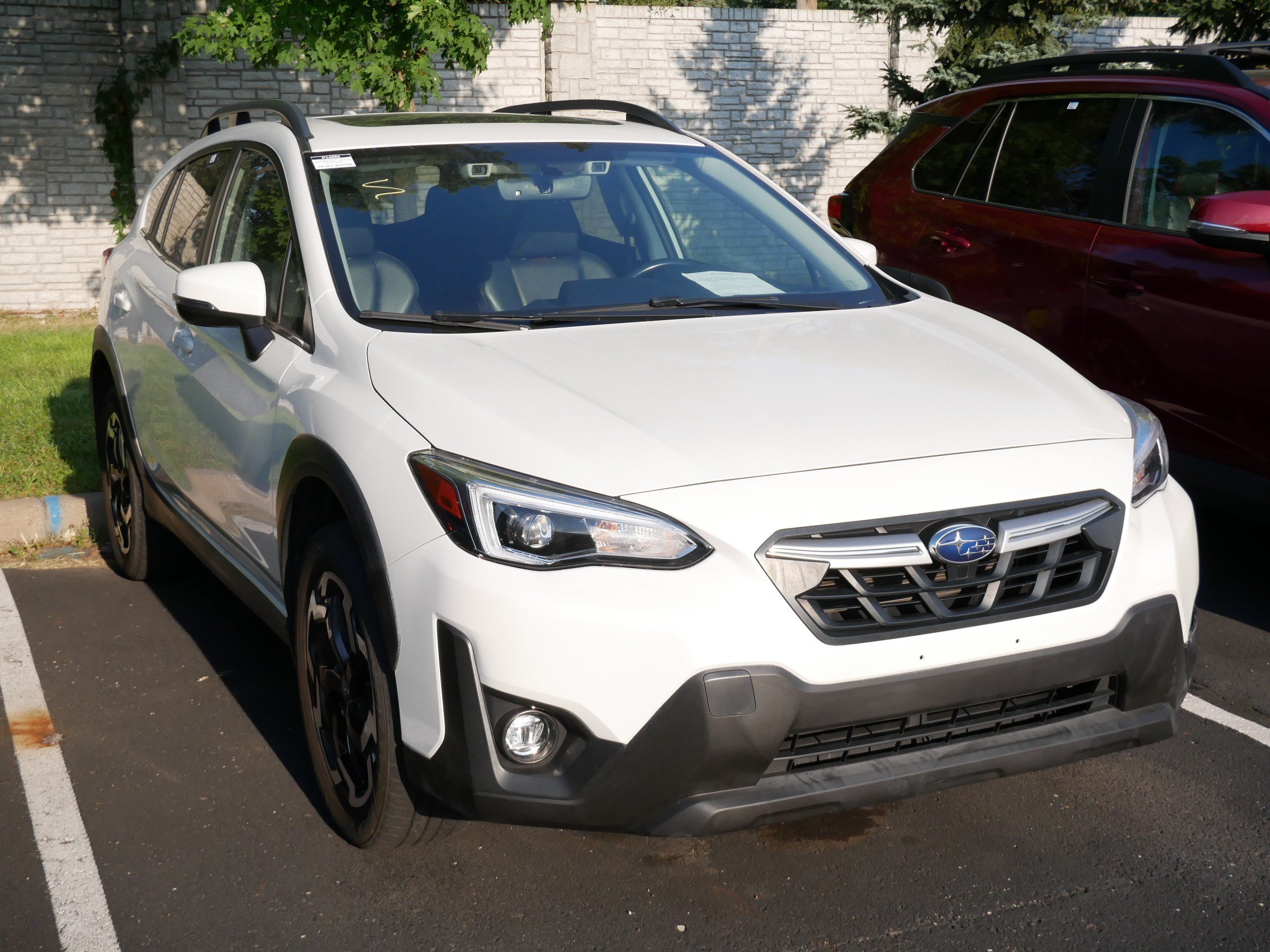 Used 2021 Subaru Crosstrek 2.5i Limited w/ Moonroof Package 2 AWD/4WD image 2