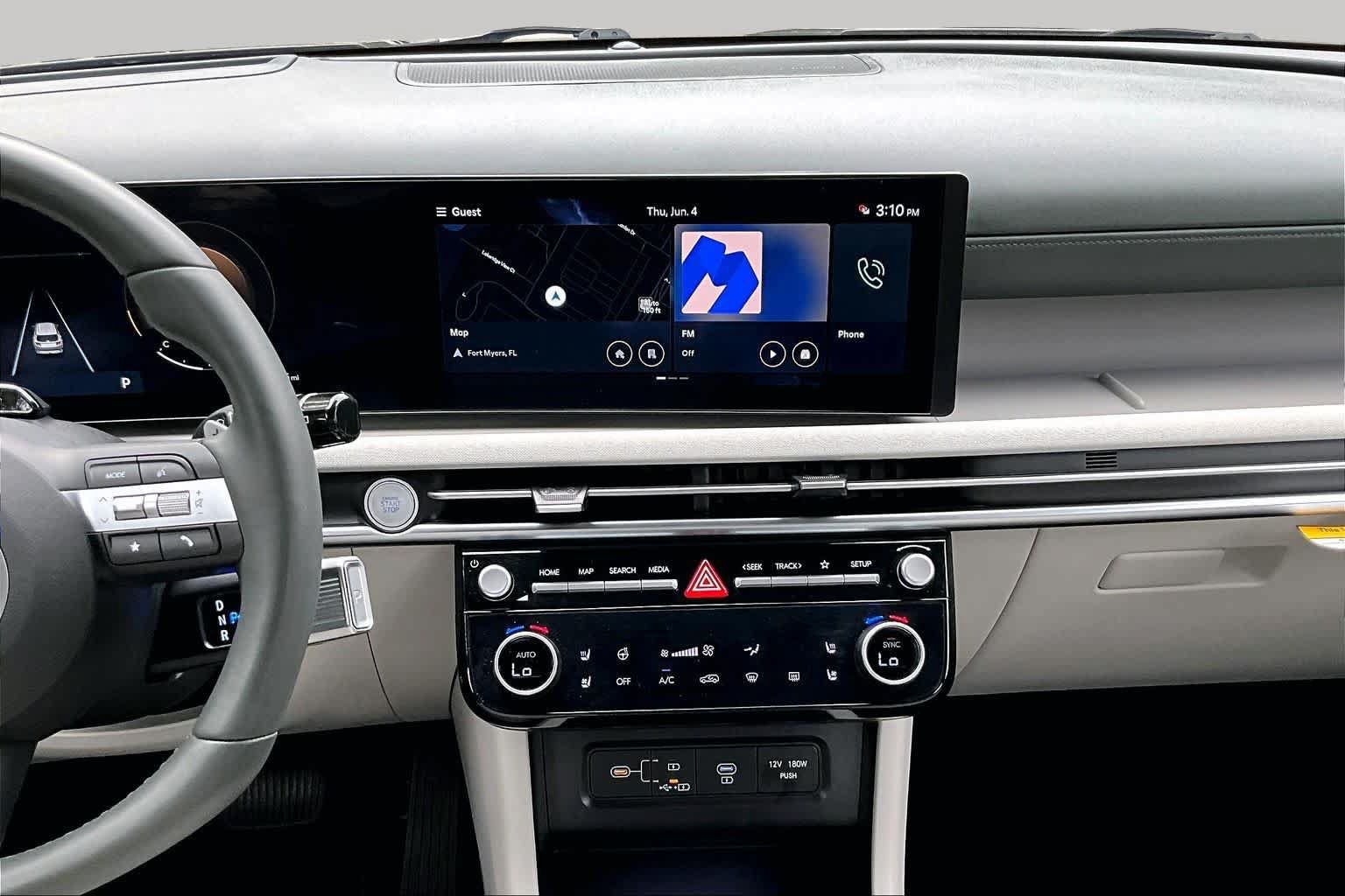 Used 2025 Hyundai Tucson Limited FWD image 7
