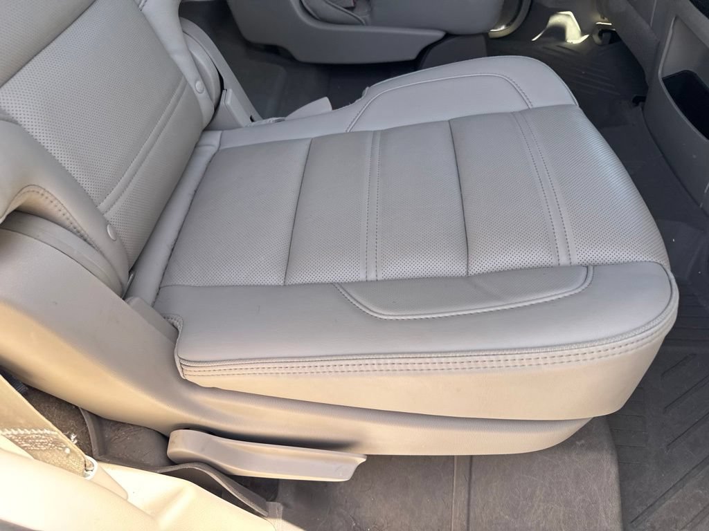 Used 2018 GMC Yukon Denali w/ Open Road Package AWD/4WD image 22