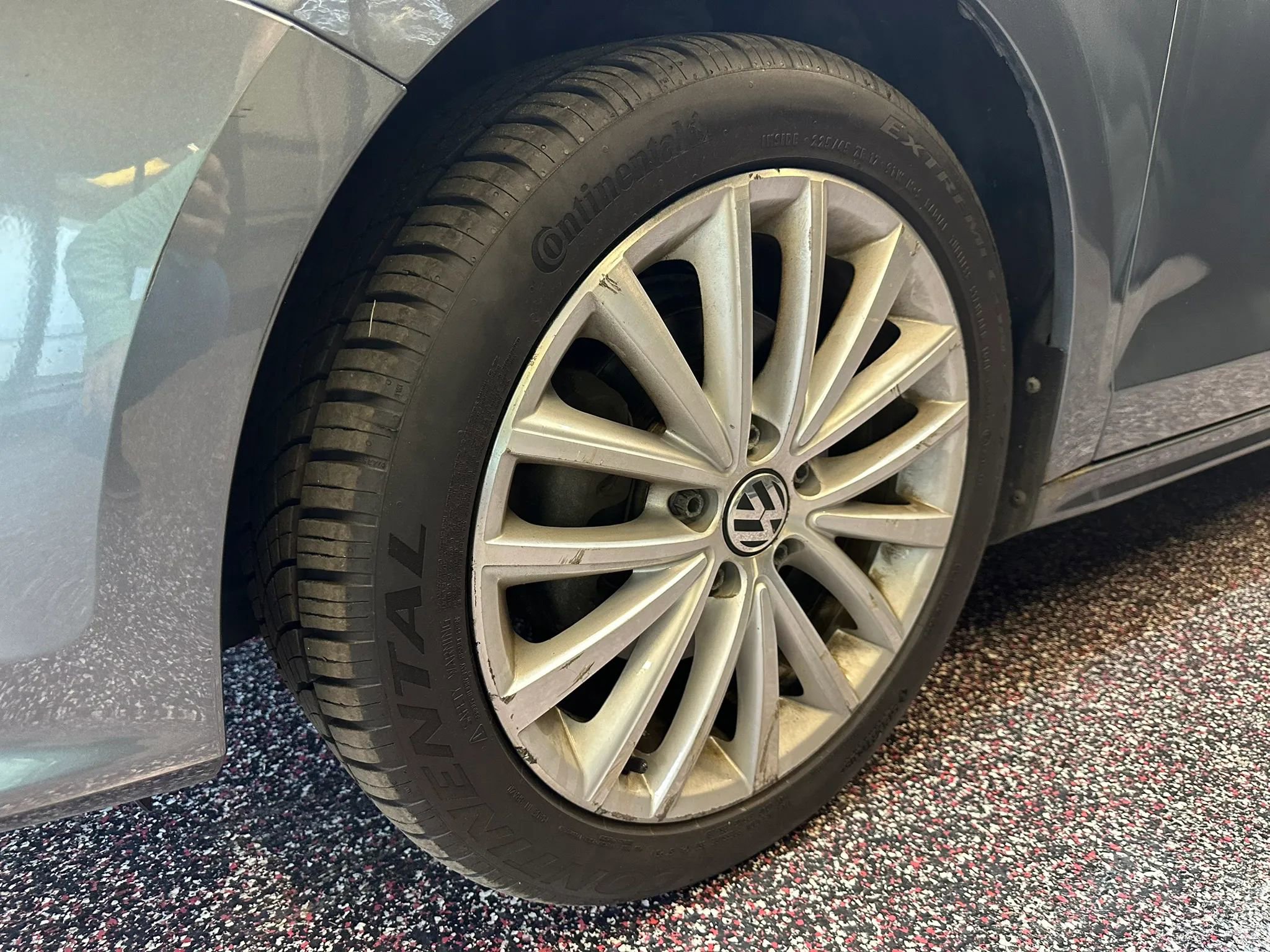 Used 2015 Volkswagen Jetta SE FWD image 30