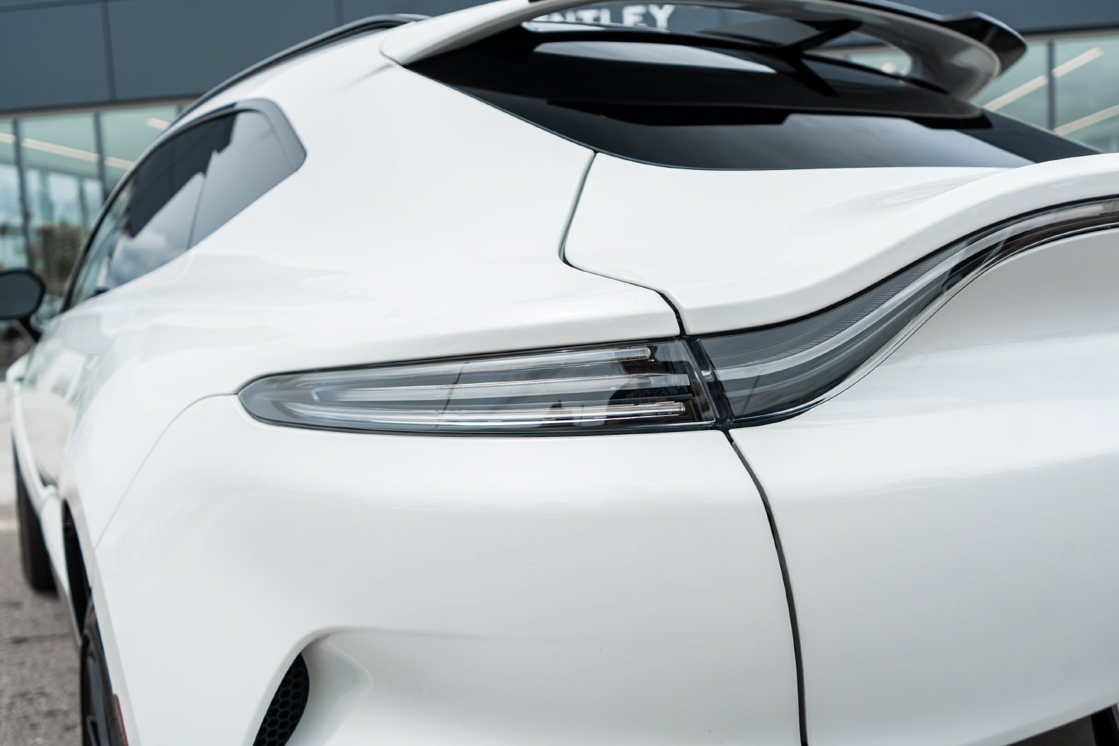 Used 2023 Aston Martin DBX 707 AWD/4WD image 10