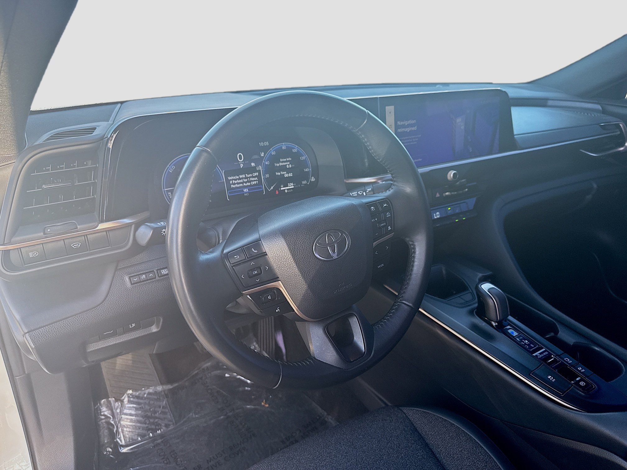 Used 2023 Toyota Crown XLE image 7