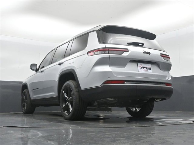 New 2025 Jeep Grand Cherokee L Altitude image 44