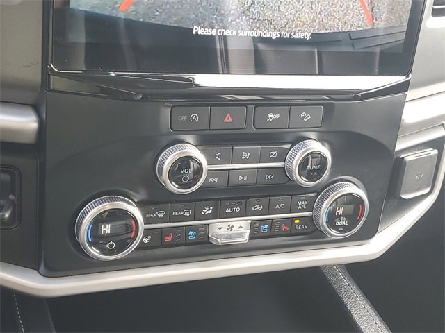 Used 2024 Ford Expedition Max XLT image 19