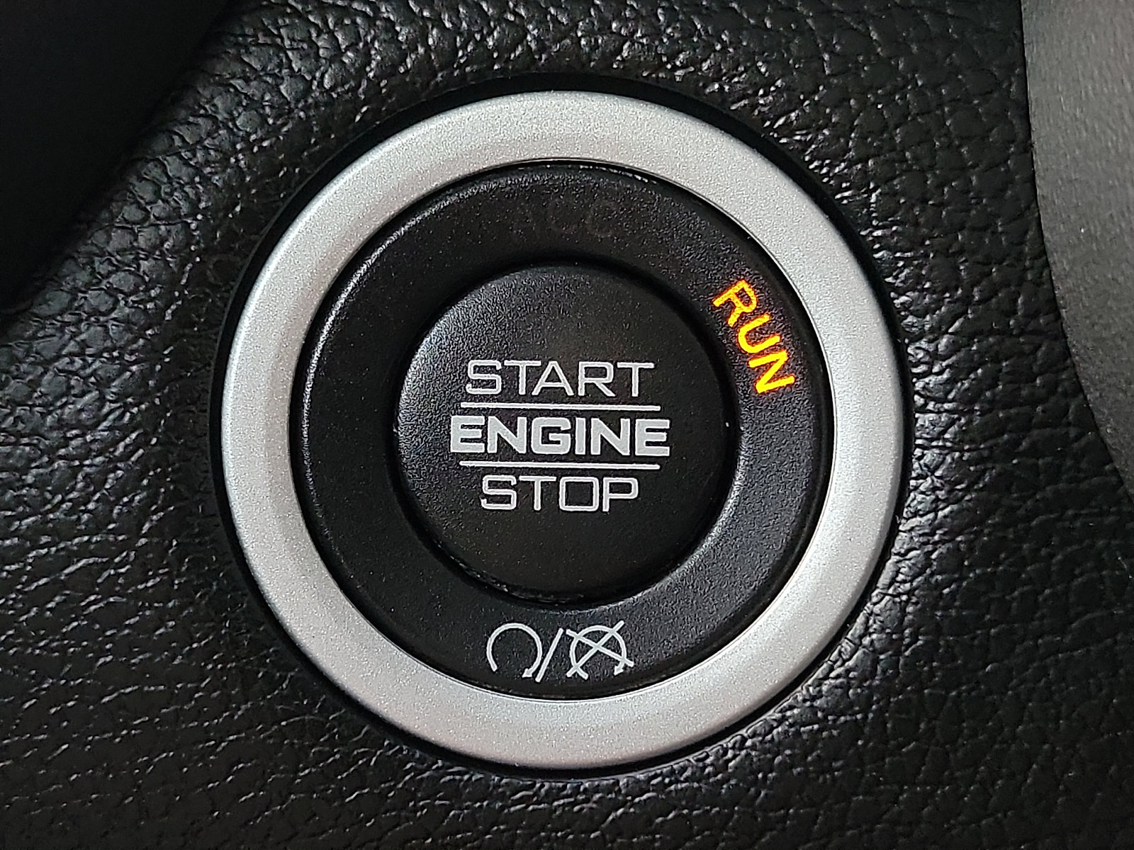 Used 2020 RAM 3500 Laramie w/ Night Edition AWD/4WD image 17