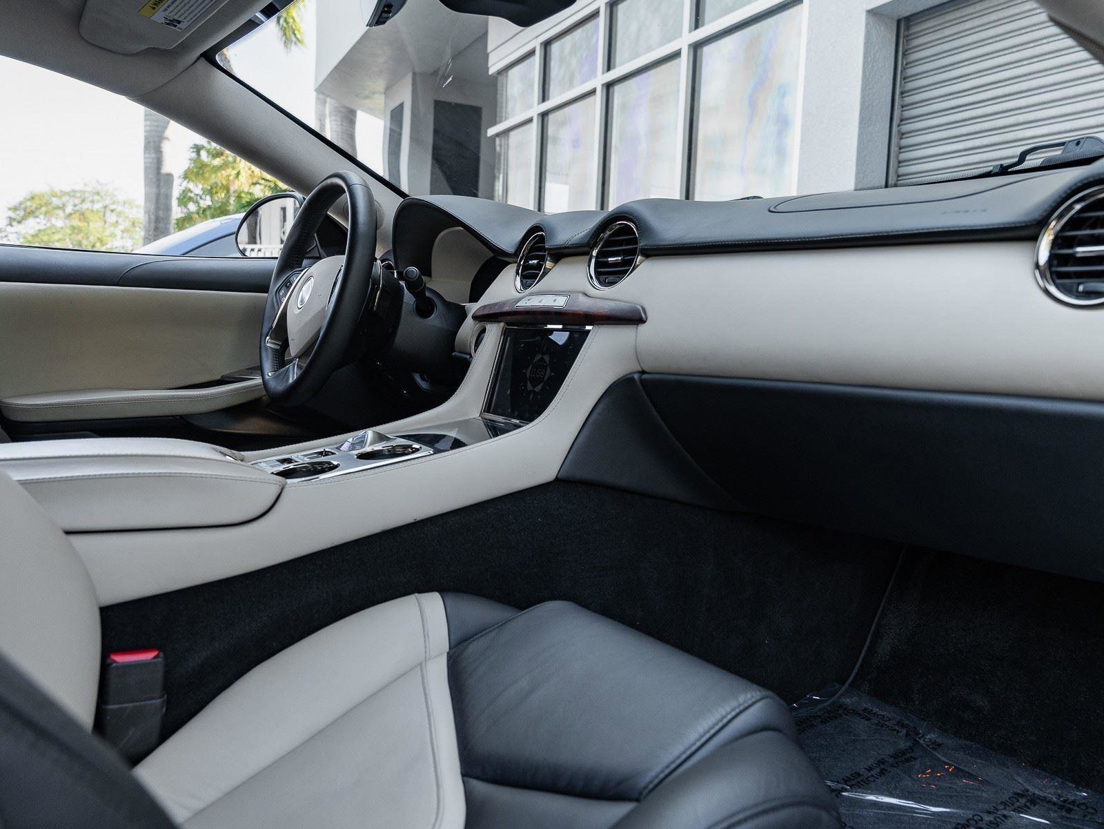 Used 2018 Karma Revero Luxury RWD image 2