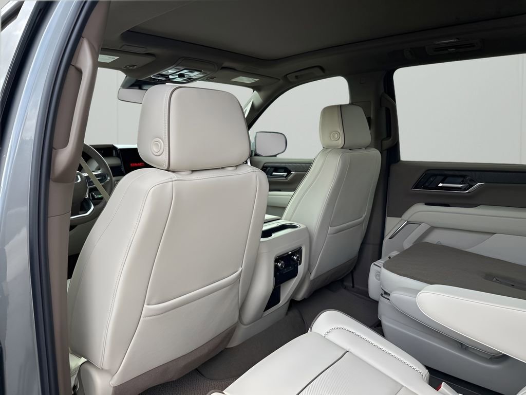 New 2026 GMC Yukon XL Denali w/ Sun & Power Step Package AWD/4WD image 22