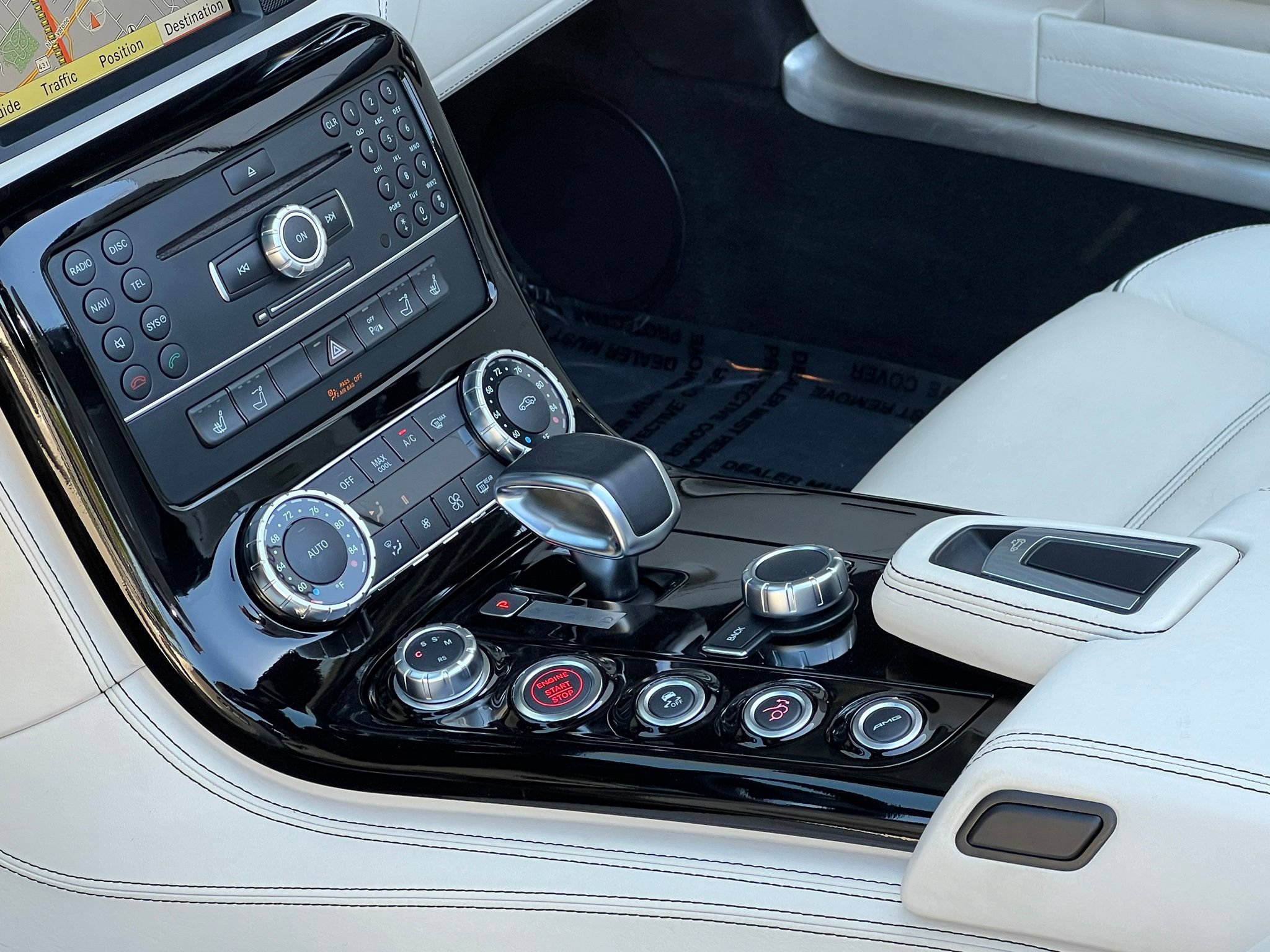 Used 2012 Mercedes-Benz SLS AMG Roadster image 27
