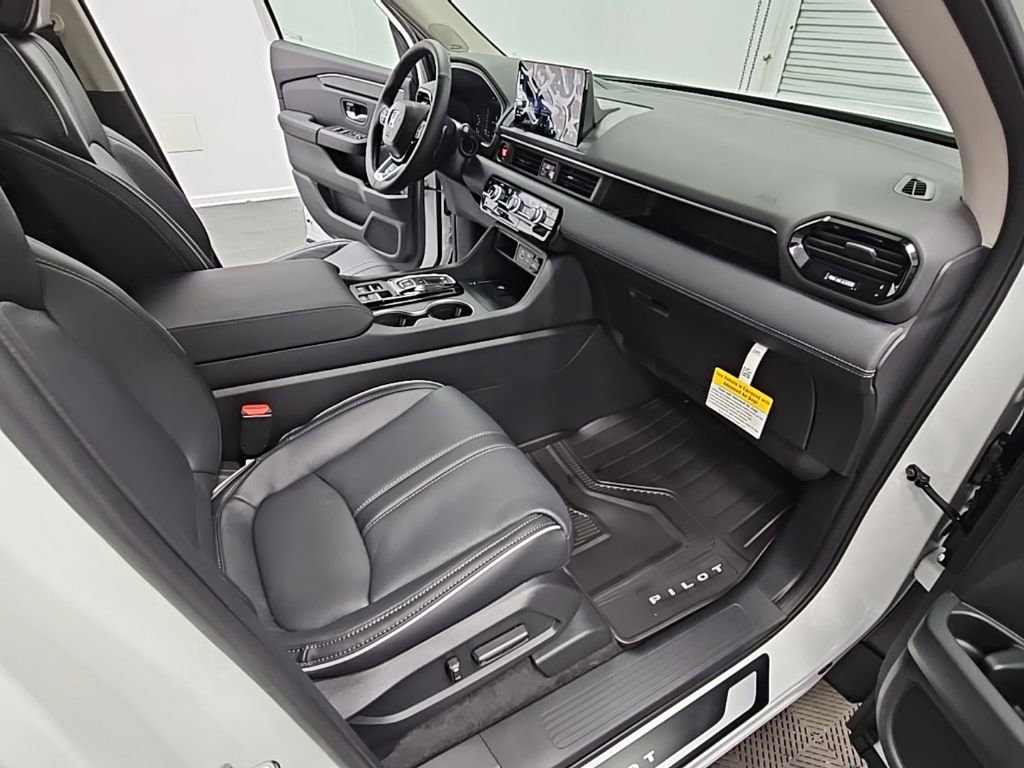 New 2025 Honda Pilot Elite image 41