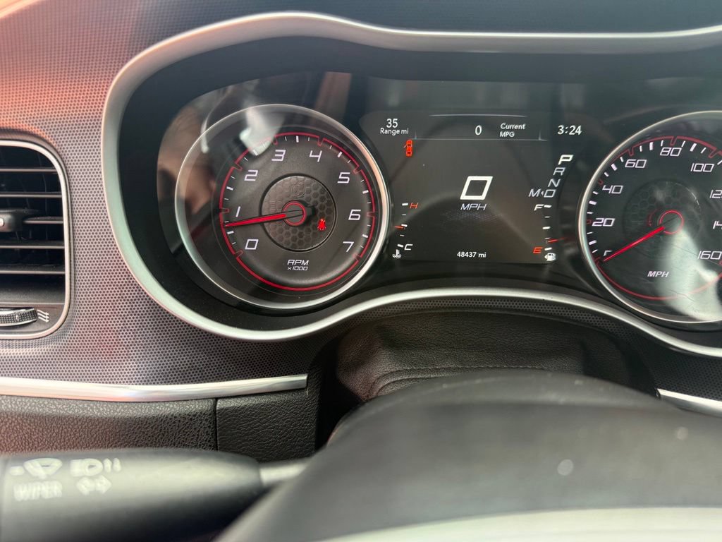 Used 2017 Dodge Charger R/T w/ Premium Group RWD image 27