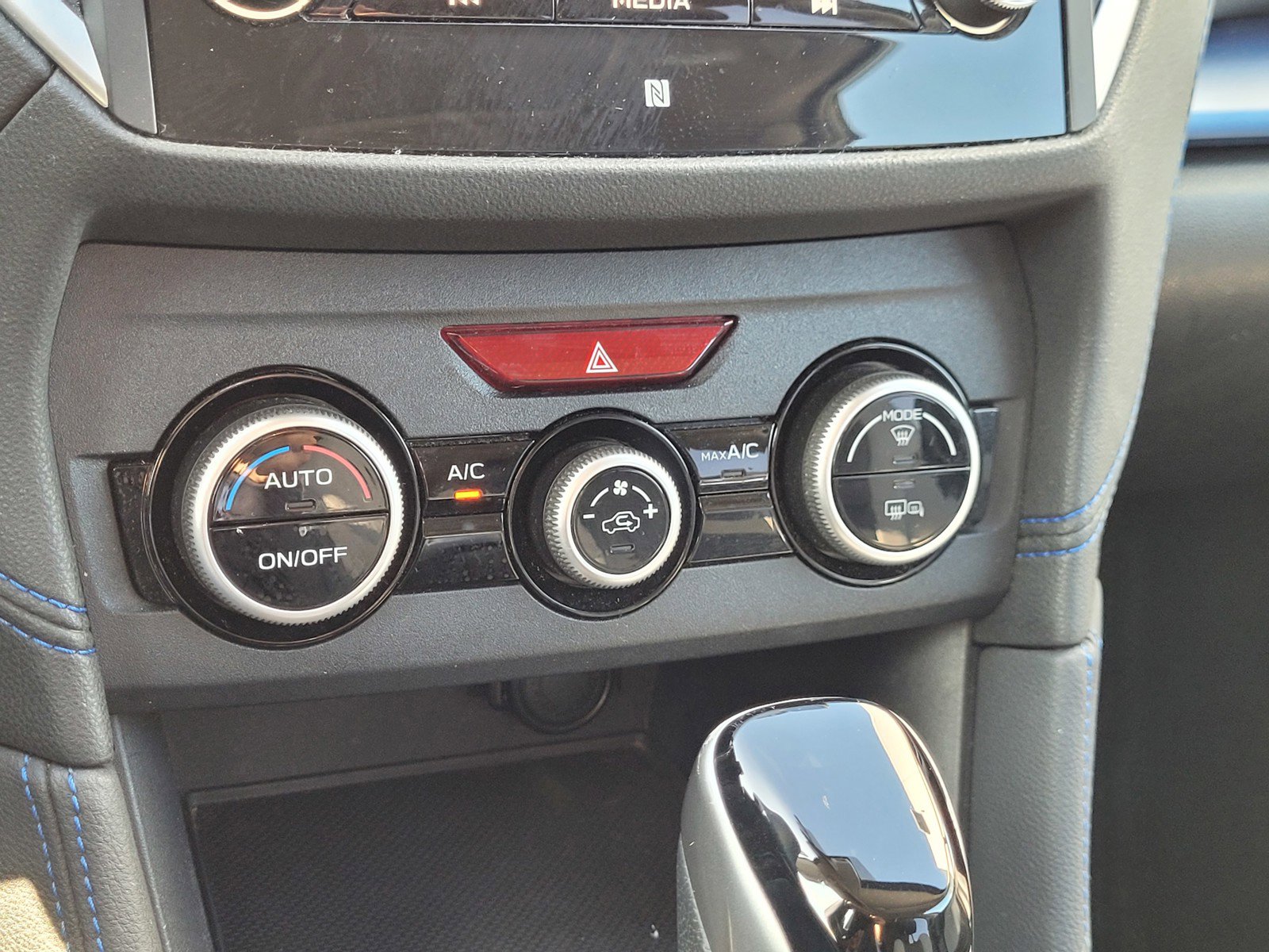 Used 2019 Subaru Crosstrek Hybrid w/ Moonroof Package w/Navigation image 15