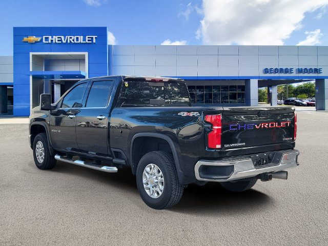 Certified 2025 Chevrolet Silverado 2500 LTZ w/ LTZ Premium Package AWD/4WD image 3
