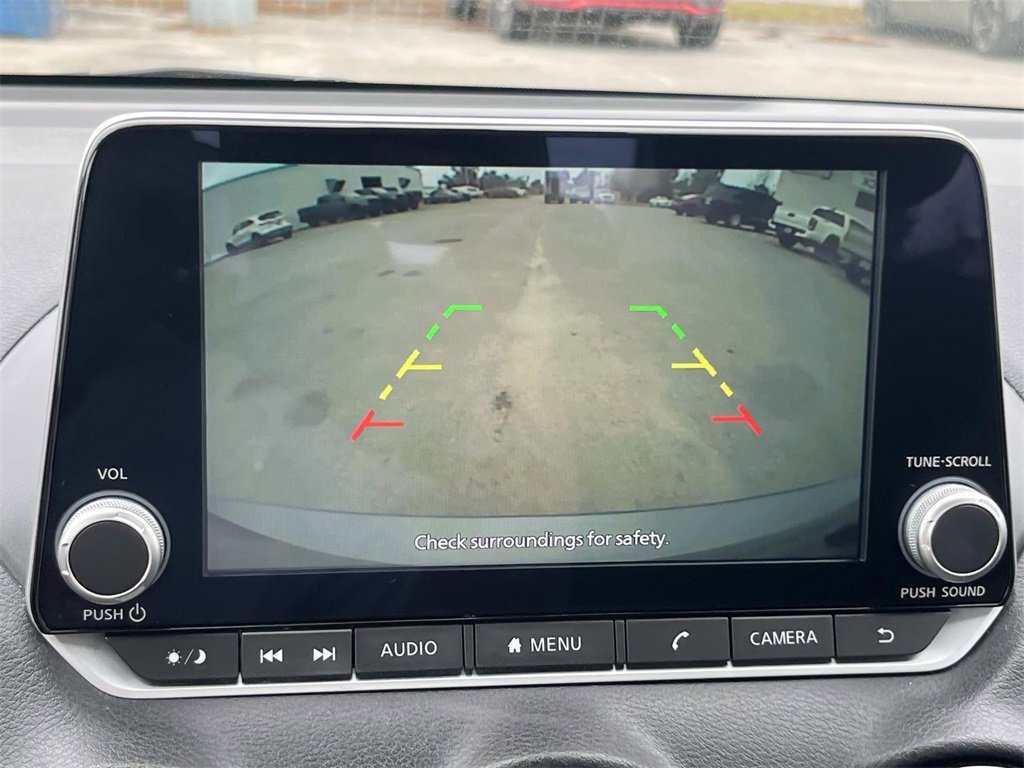 Used 2024 Nissan Sentra SV image 24