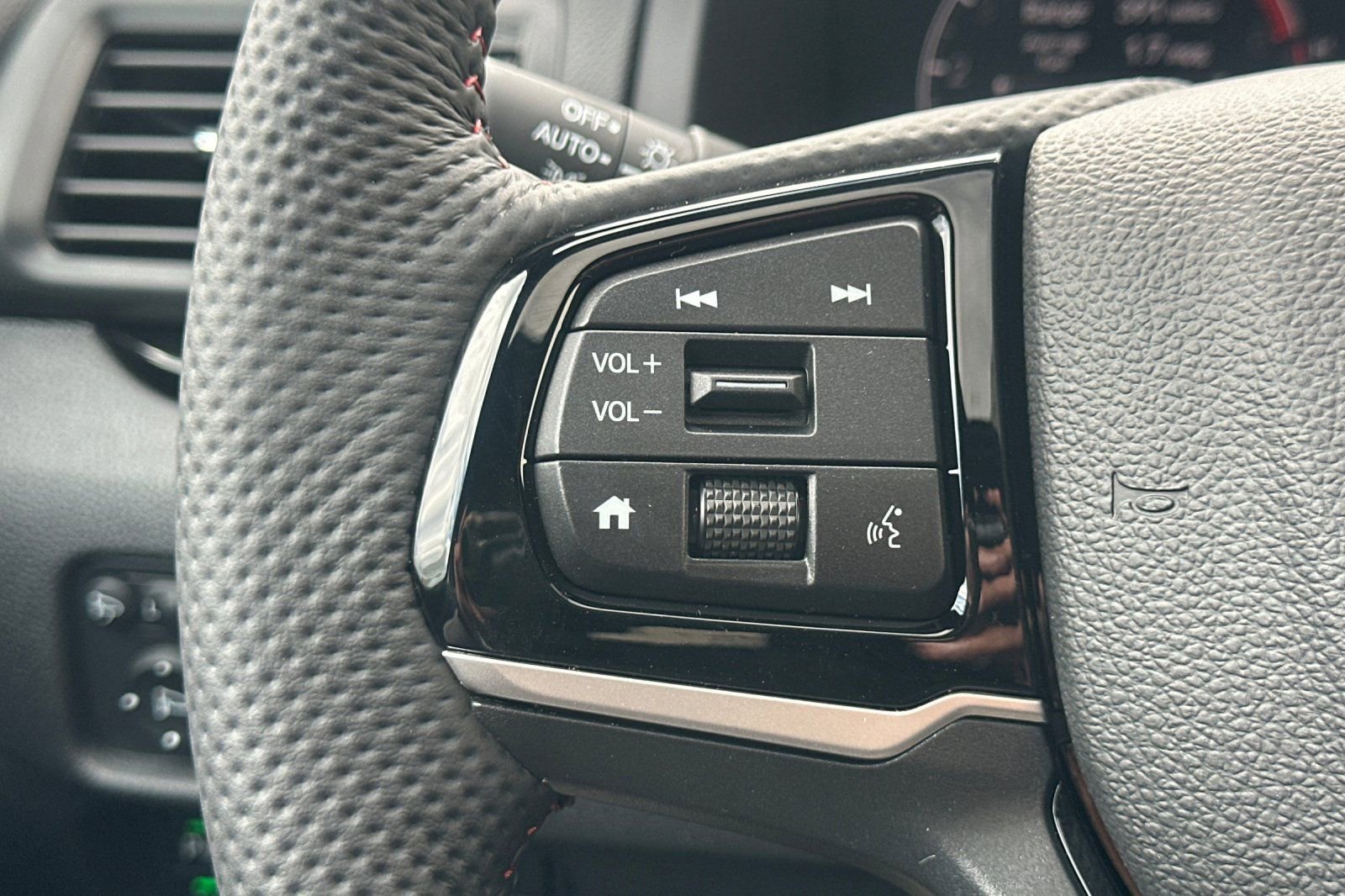 New 2026 Honda Ridgeline Black Edition image 25